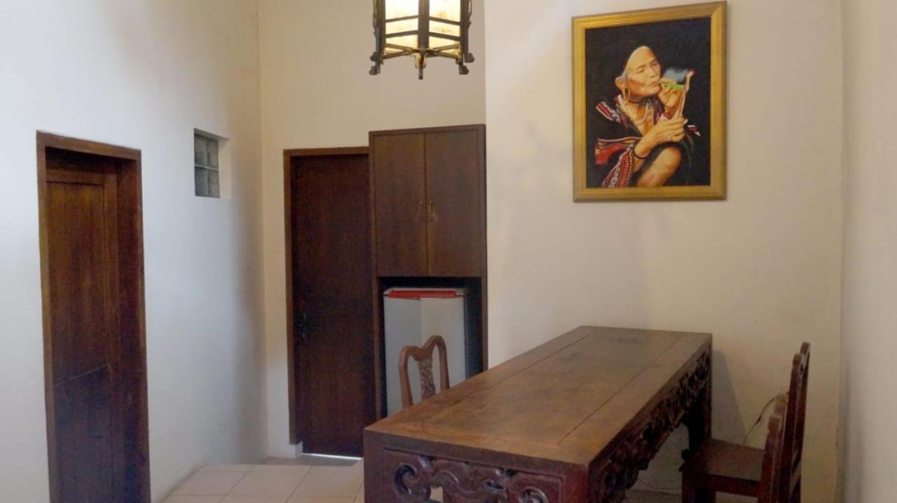 Rumah Stroberi Organic Farm & Family Lodge Lembang Εξωτερικό φωτογραφία