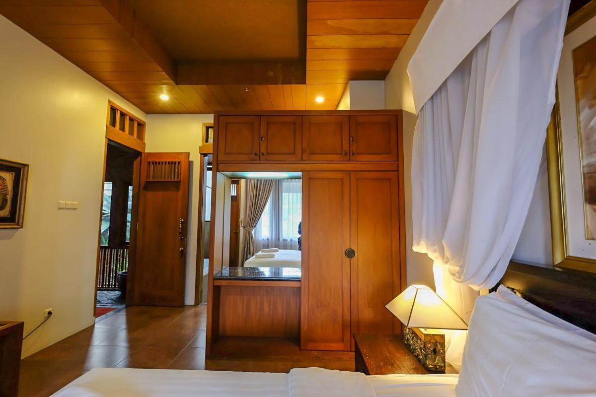 Rumah Stroberi Organic Farm & Family Lodge Lembang Εξωτερικό φωτογραφία
